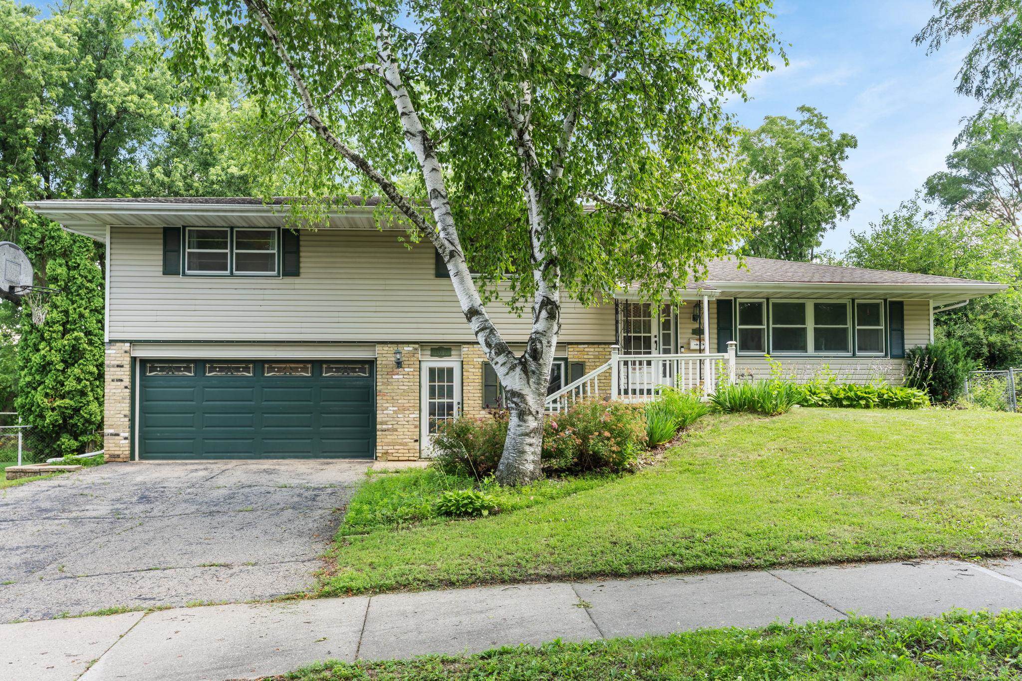 1011 Bay Ridge Road Madison, WI 53716 - Photo 1 of 38