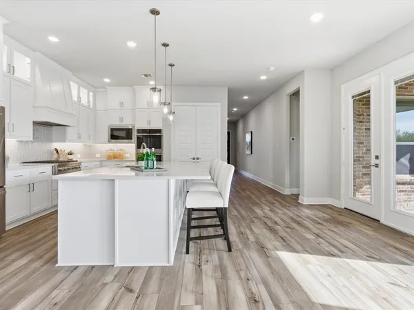 $679,000 | 4800 Cypress Thorn Drive, Arlington, TX 76005