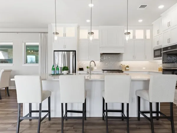 $679,000 | 4800 Cypress Thorn Drive, Arlington, TX 76005