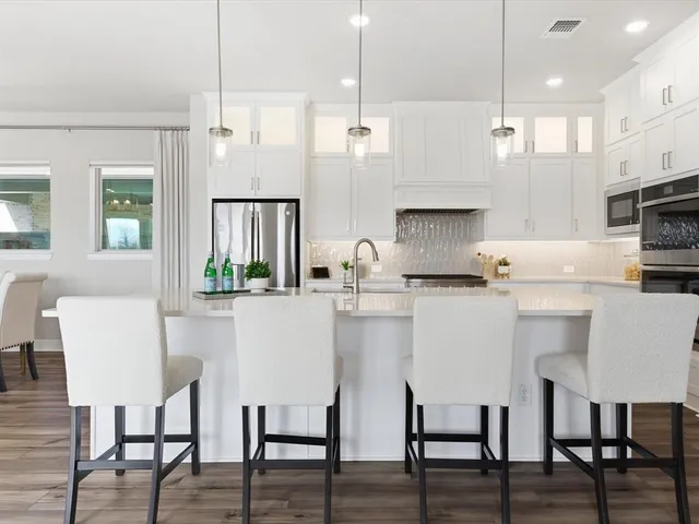 $700,000 | 4800 Cypress Thorn Drive, Arlington, TX 76005