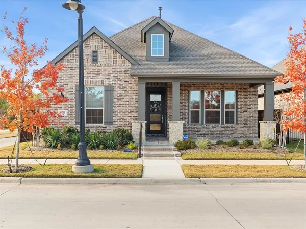 $679,000 | 4800 Cypress Thorn Drive, Arlington, TX 76005
