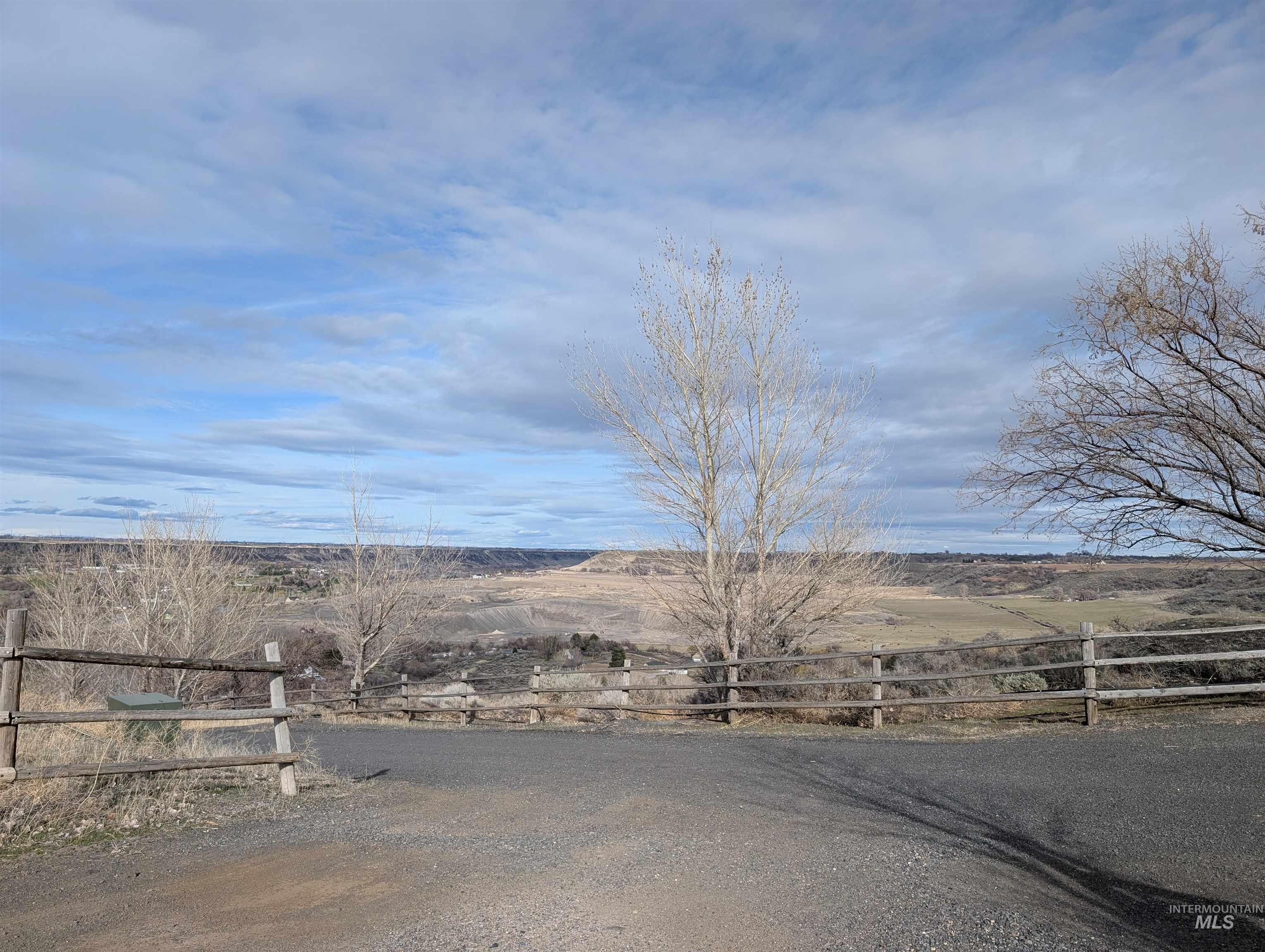 4505 Snake River Mesa Road Buhl, ID 83316 - Photo 9 of 11