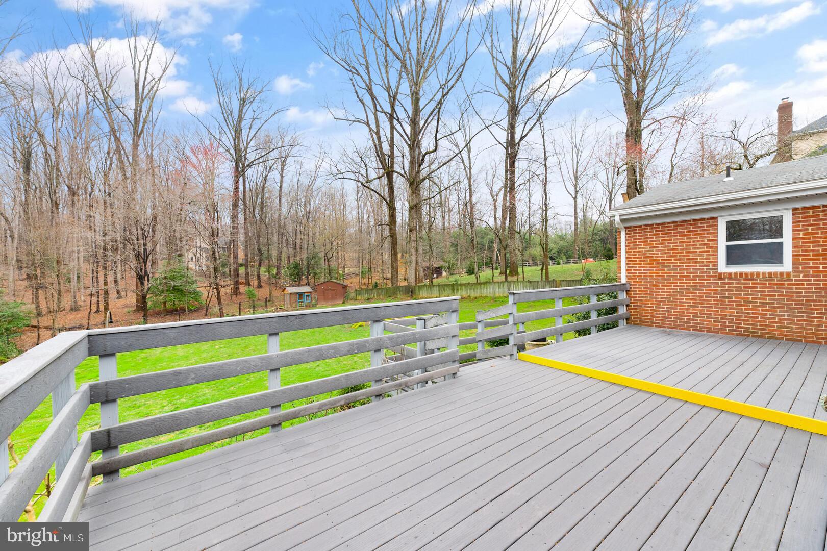 7475 Clifton Road Clifton, VA 20124 - Photo 34 of 69 Trex Deck