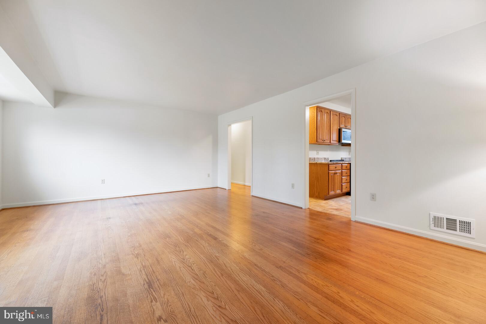 7475 Clifton Road Clifton, VA 20124 - Photo 7 of 69 Original Hardwood Floors - Living Room