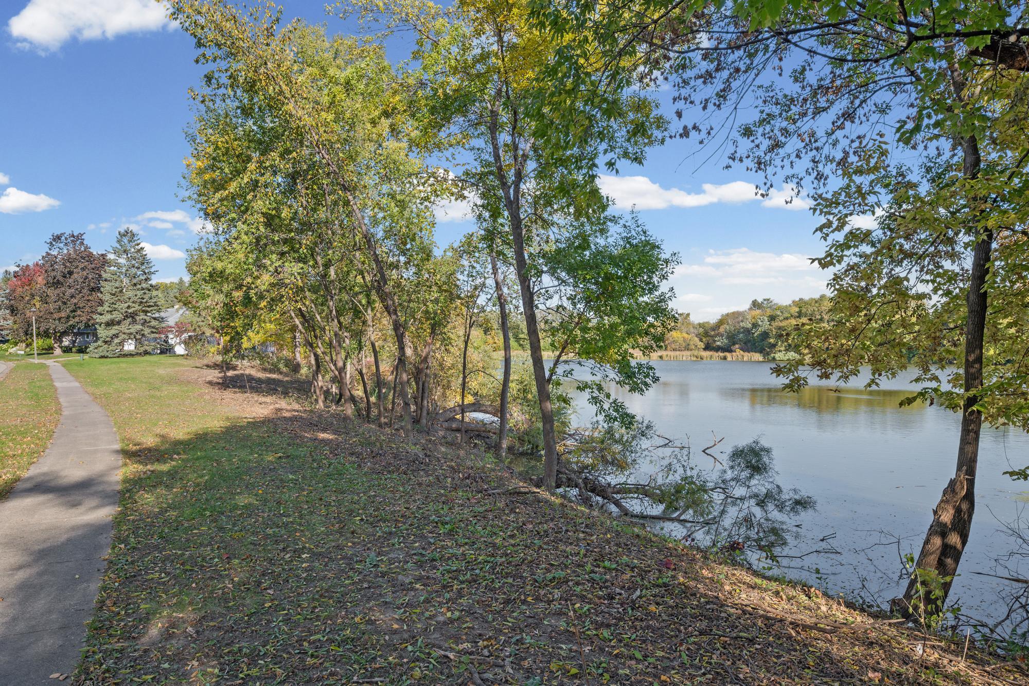 10243 Rich Road Bloomington, MN 55437 - Photo 45 of 48 Gallery Image 45