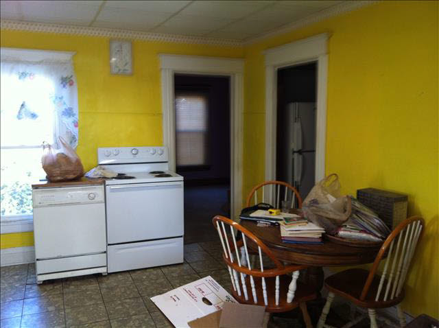 1074 Irish Road Dundee, MI 48131 - Photo 5 of 16 kitchen