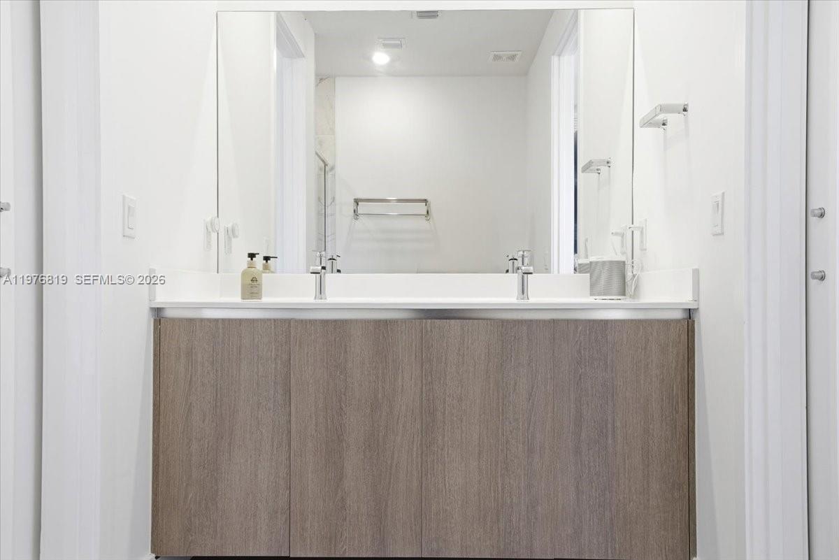 12060 Southwest 82nd Place Miami, FL 33156 - Photo 23 of 41 2nd bath