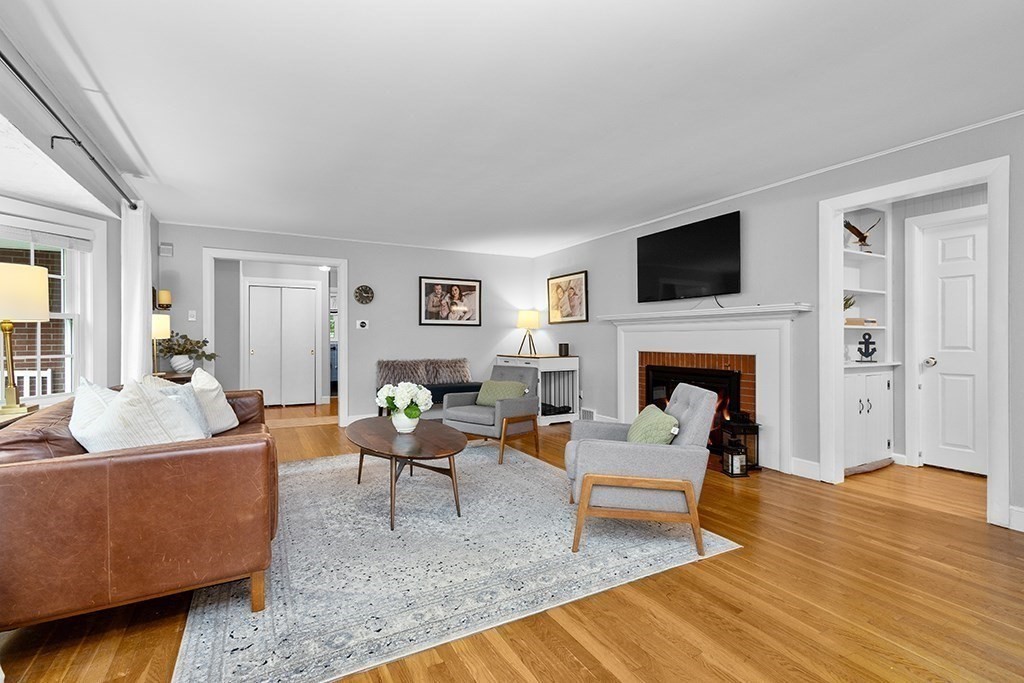 115 Walnut Street Dedham, MA 02026 - Photo 5 of 39