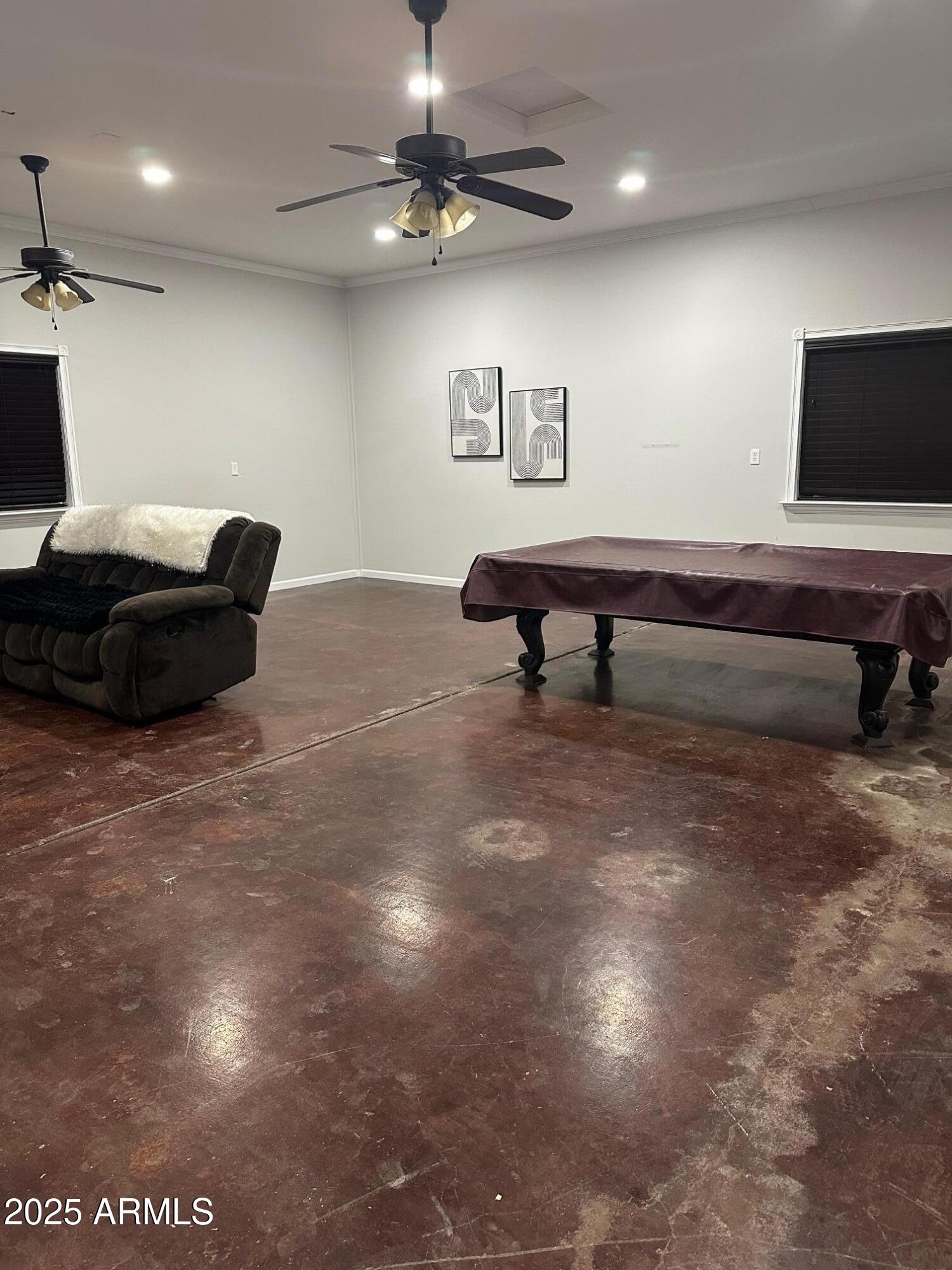 2266 East Willis Road, Unit CASITA Gilbert, AZ 85297 - Photo 7 of 12 a living room with furniture