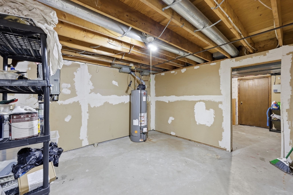 164 Arnold Avenue Springfield, MA 01119 - Photo 34 of 42