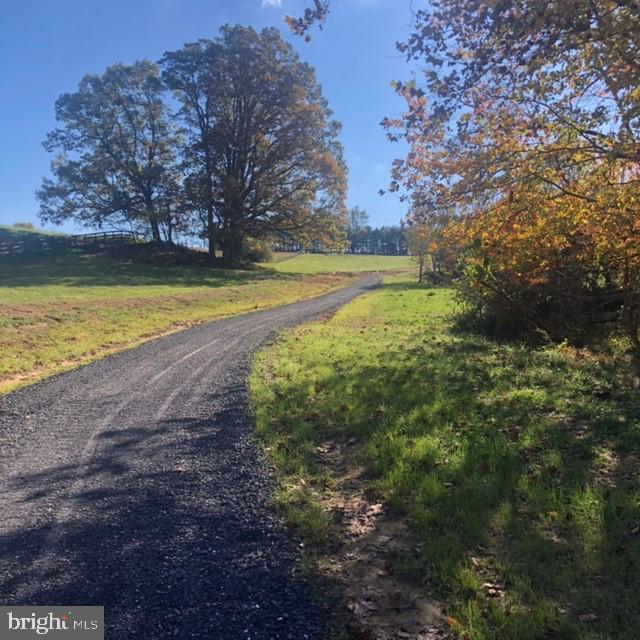 12250 Crest Hill Road Hume, VA 22639 - Photo 19 of 37