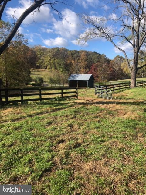 12250 Crest Hill Road Hume, VA 22639 - Photo 35 of 37