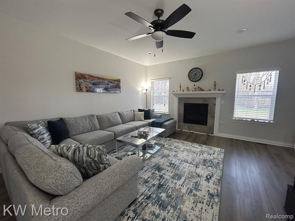 2323 East Maple Road Troy, MI 48083 - Photo 5 of 17