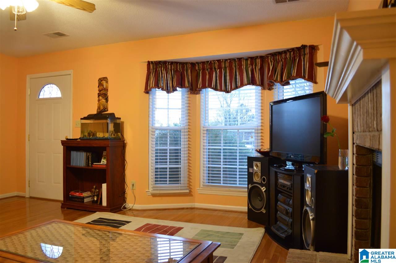 208 Dolphin Circle Alabaster, AL 35007 - Photo 6 of 25