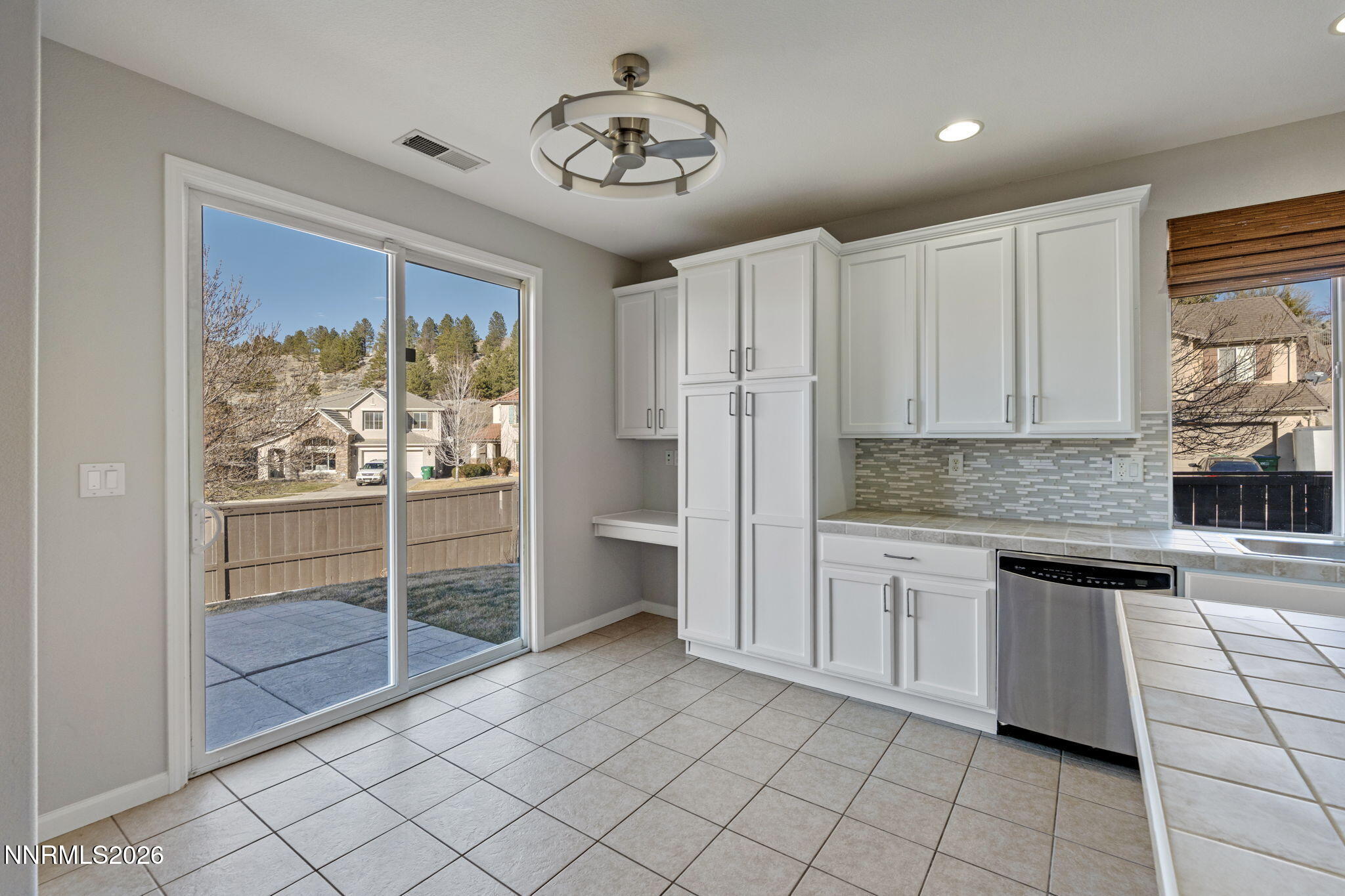 395 Jackson Springs Drive Reno, NV 89523 - Photo 12 of 36 15-web-or-mls-DSC07171