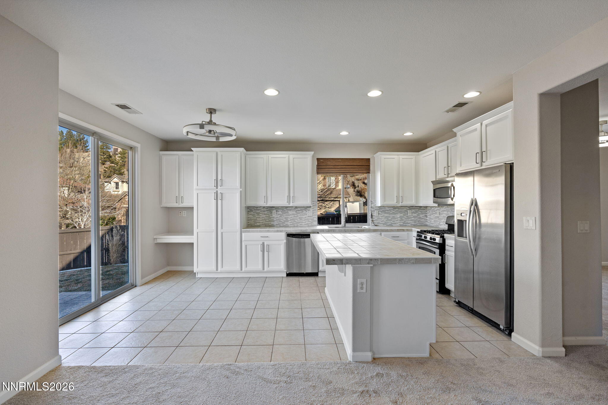 395 Jackson Springs Drive Reno, NV 89523 - Photo 8 of 36 18-web-or-mls-DSC07164