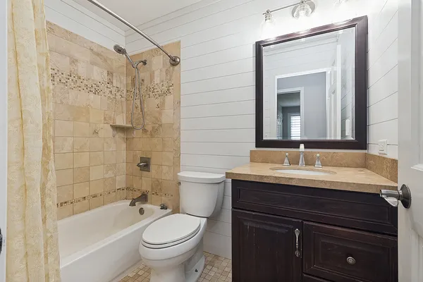 $425,000 | 13050 South Elizabeth Drive, Plainfield, IL 60585