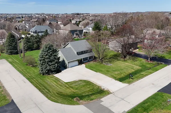 $425,000 | 13050 South Elizabeth Drive, Plainfield, IL 60585