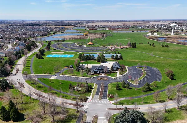 $425,000 | 13050 South Elizabeth Drive, Plainfield, IL 60585