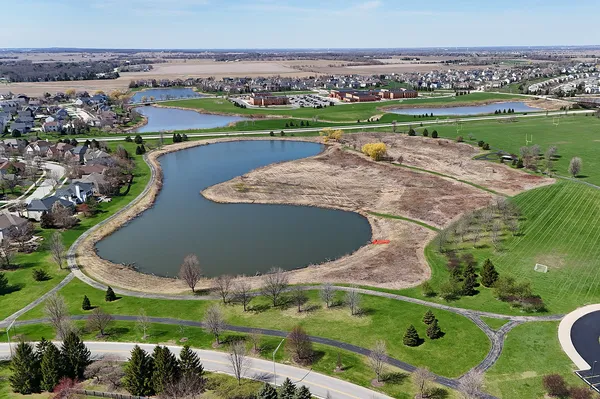 $425,000 | 13050 South Elizabeth Drive, Plainfield, IL 60585