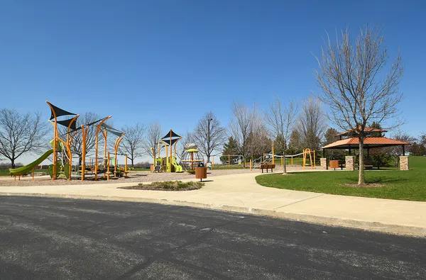 $425,000 | 13050 South Elizabeth Drive, Plainfield, IL 60585