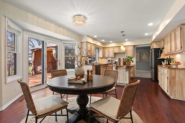 $425,000 | 13050 South Elizabeth Drive, Plainfield, IL 60585