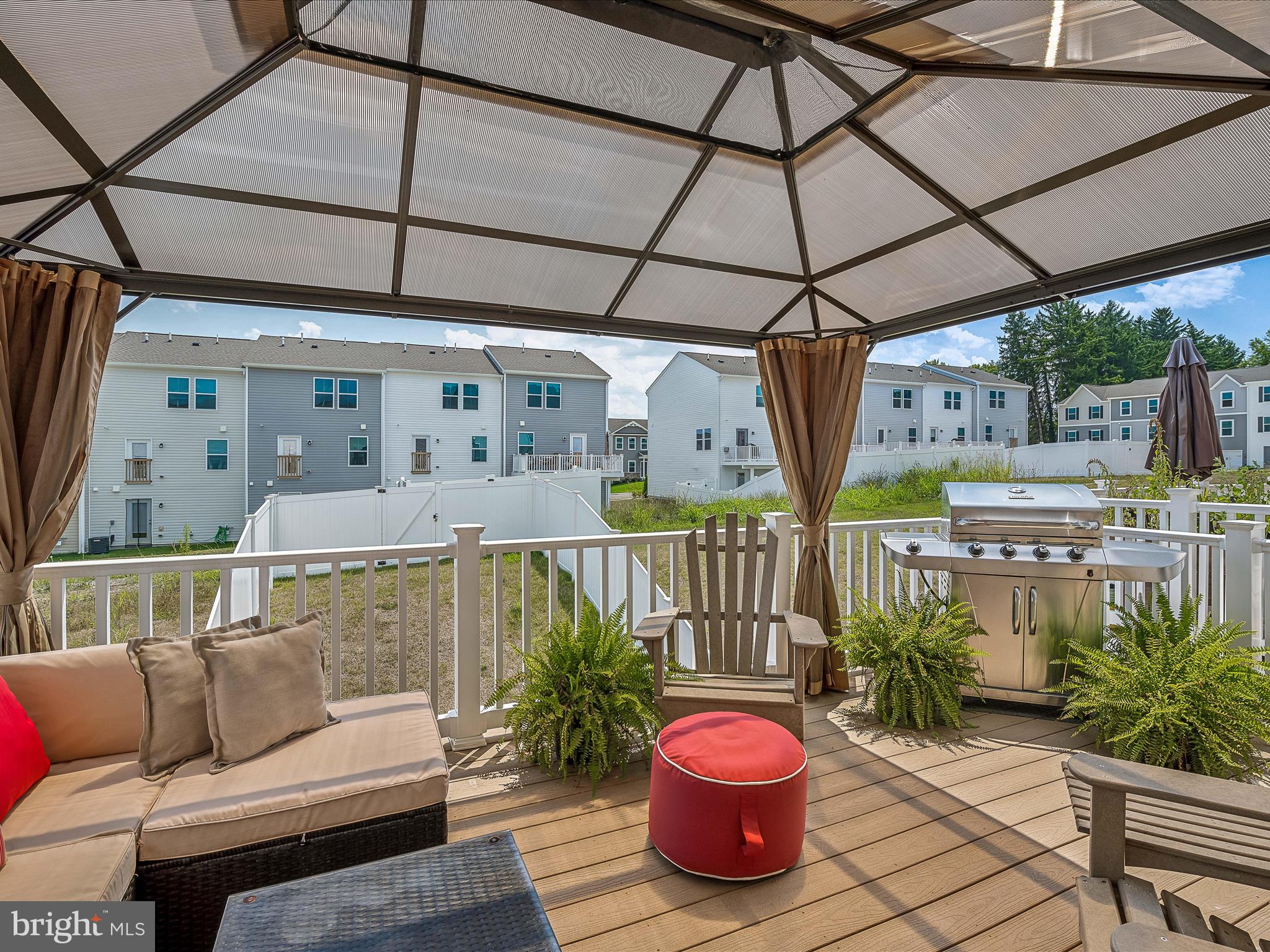 47 Thrower Road Hedgesville, WV 25427 - Photo 14 of 42 Deck