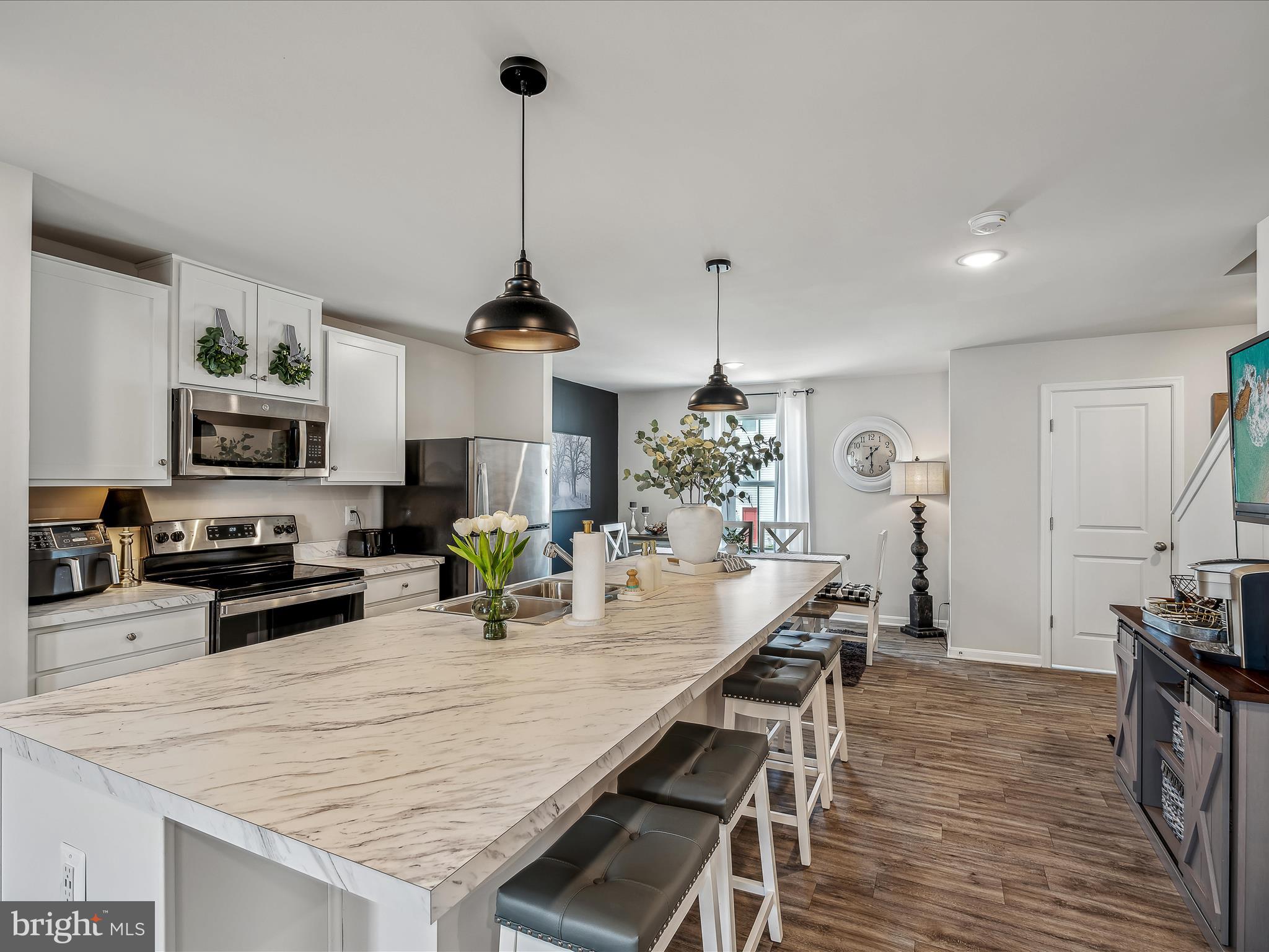 47 Thrower Road Hedgesville, WV 25427 - Photo 9 of 42 DISCOVER THE DIFFERENCE!