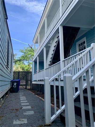 7 Sheppard Street Charleston, SC 29403 - Photo 3 of 31 7.shep.outside