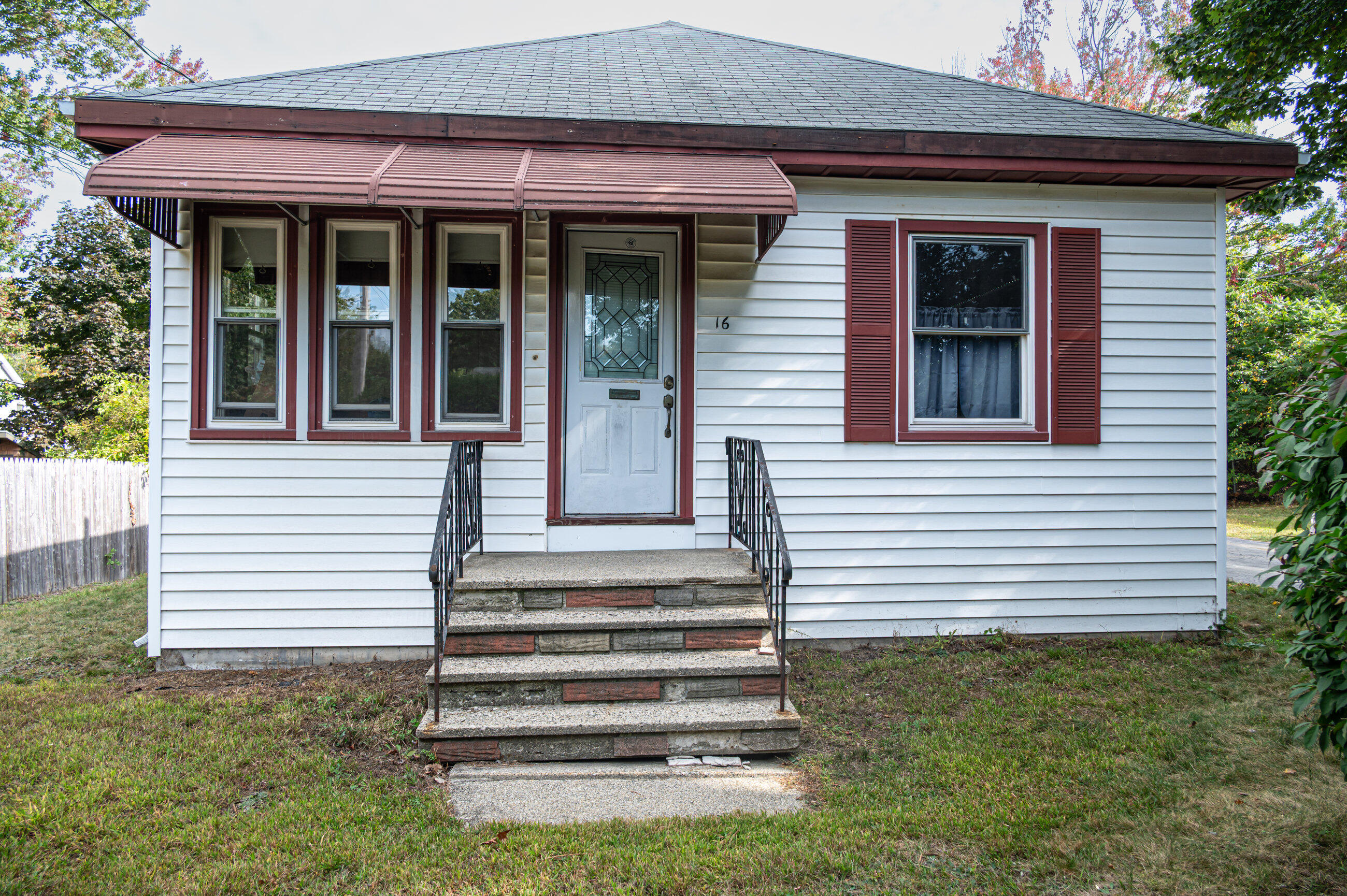 16 Rothay Avenue South Portland, ME 04106 - Photo 5 of 37 Exterior-1830