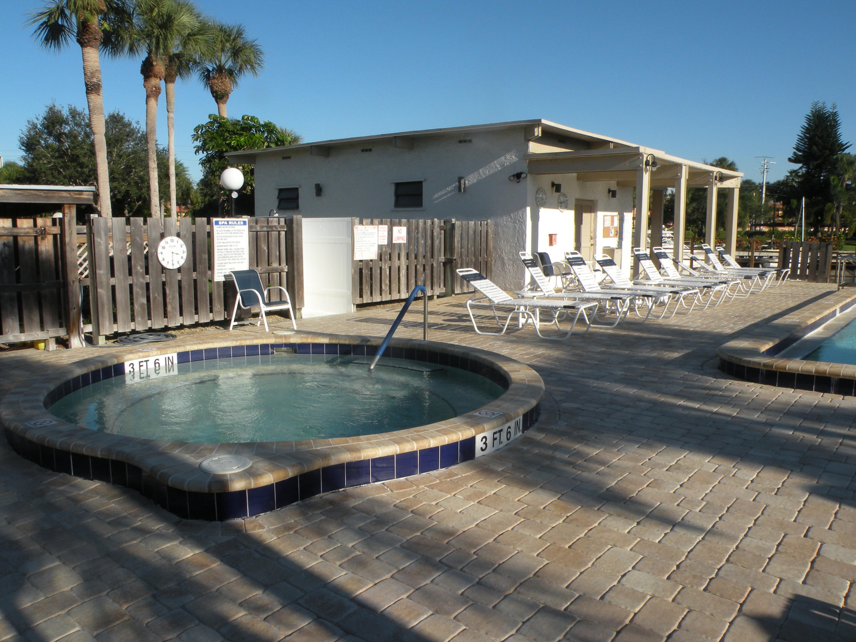 1950 Southwest Palm City Road, Unit 10101 Stuart, FL 34994 - Photo 13 of 16 JACUZZI