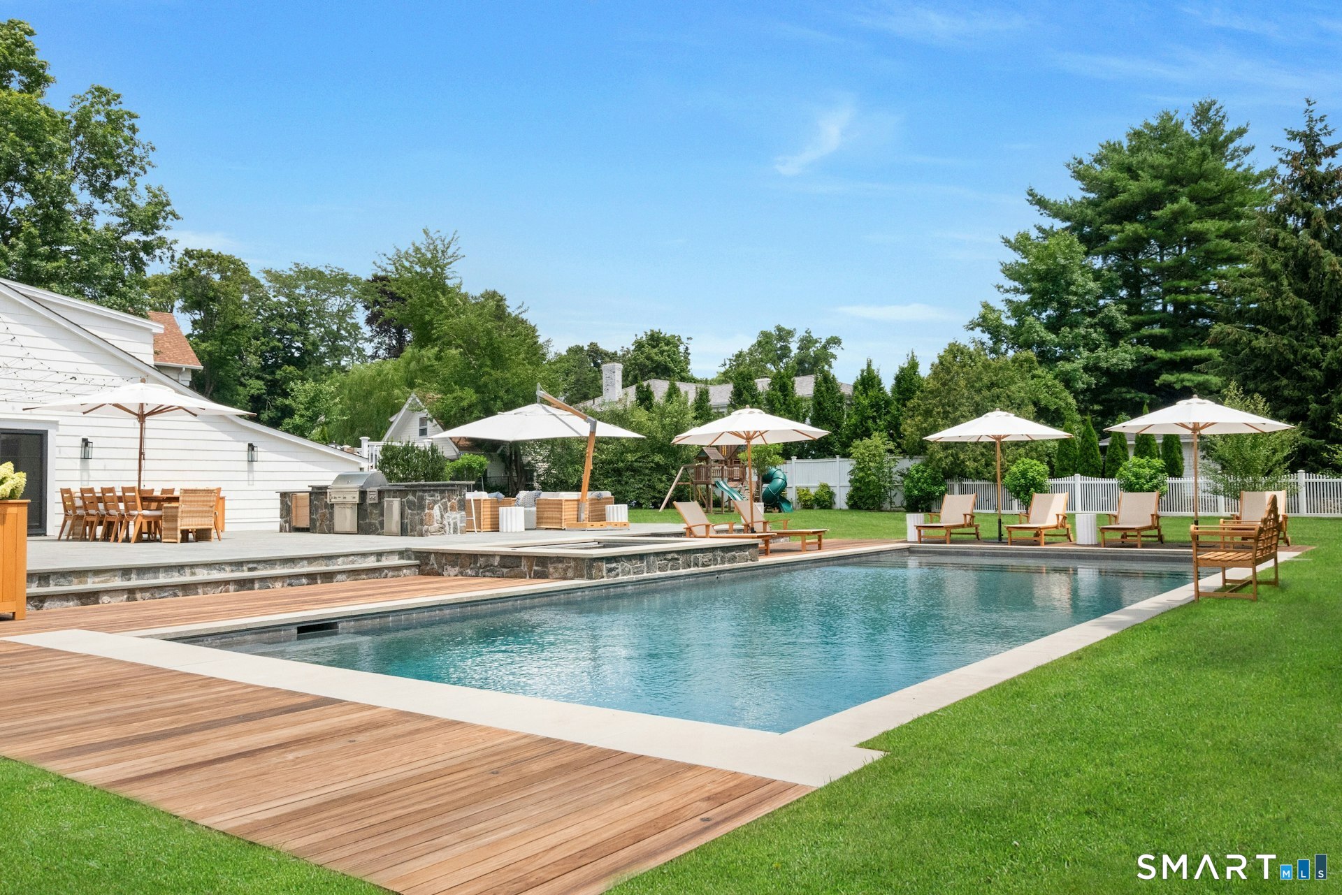 58 Rogers Road Stamford, CT 06902 - Photo 35 of 38