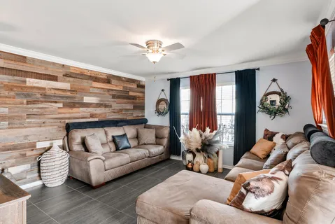 $424,900 | 2000 B 10th Avenue North, Nashville, TN 37208