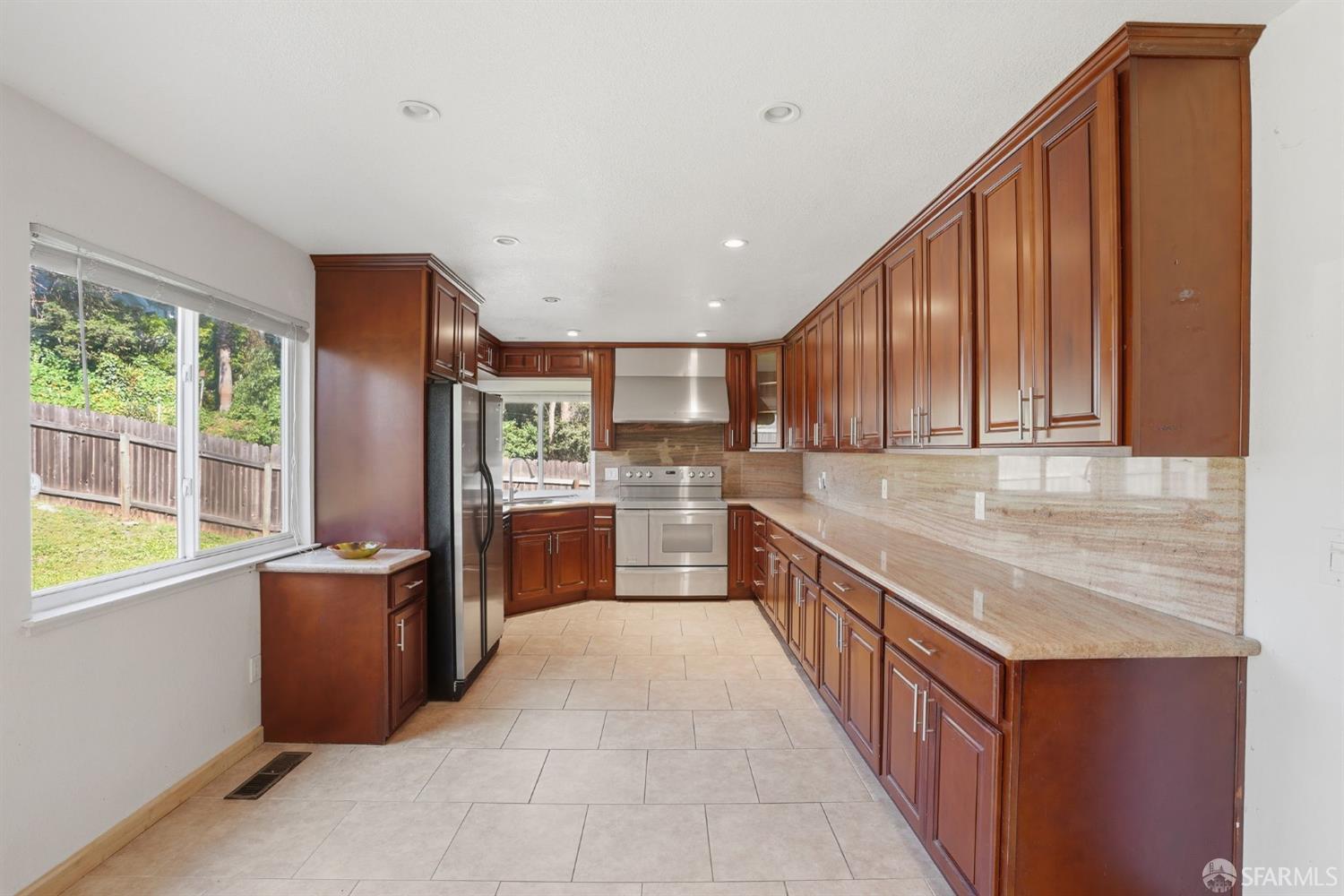 2503 Vale Road San Pablo, CA 94806 - Photo 11 of 51