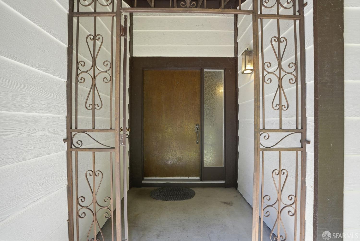 2503 Vale Road San Pablo, CA 94806 - Photo 4 of 51