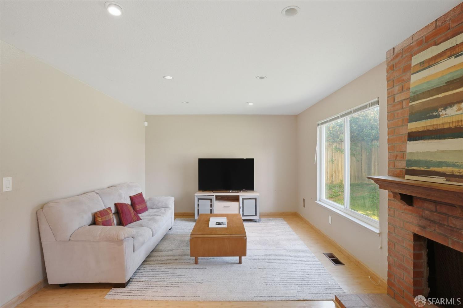 2503 Vale Road San Pablo, CA 94806 - Photo 5 of 51