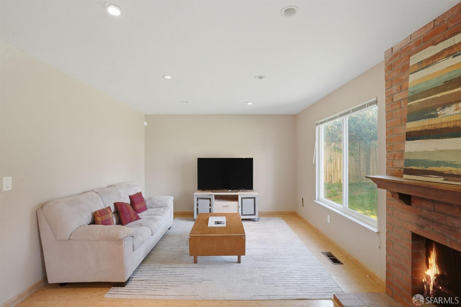 2503 Vale Road San Pablo, CA 94806 - Photo 6 of 51