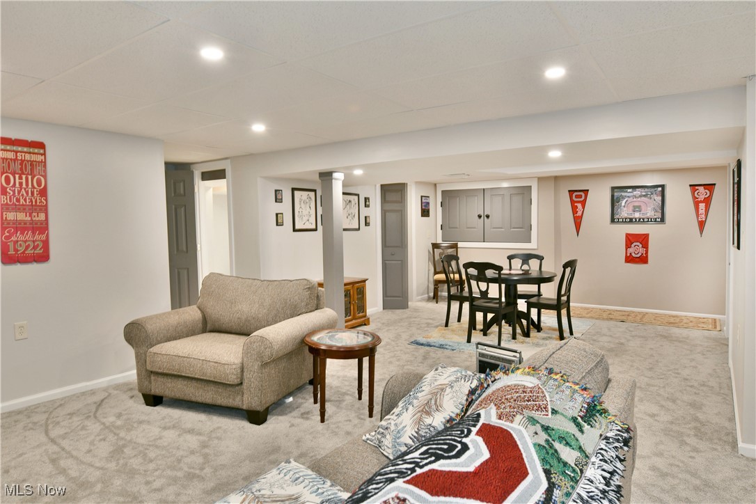 159 Mathews Road, Unit B Youngstown, OH 44512 - Photo 37 of 50 View of carpeted living room