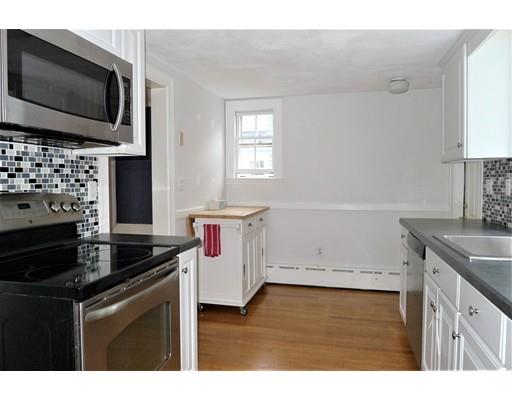 19 Windsor Road Stoneham, MA 02180 - Photo 11 of 31 Gallery Image 11