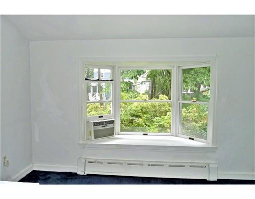 19 Windsor Road Stoneham, MA 02180 - Photo 12 of 31 Gallery Image 12