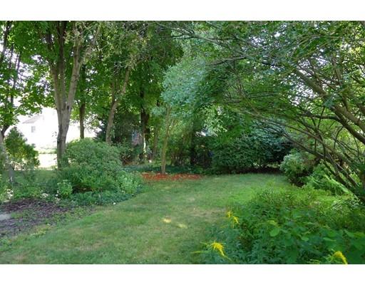 19 Windsor Road Stoneham, MA 02180 - Photo 29 of 31 Gallery Image 29