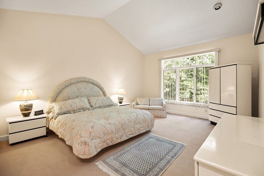 7 Wainwright Road, Unit 88 Winchester, MA 01890 - Photo 20 of 36