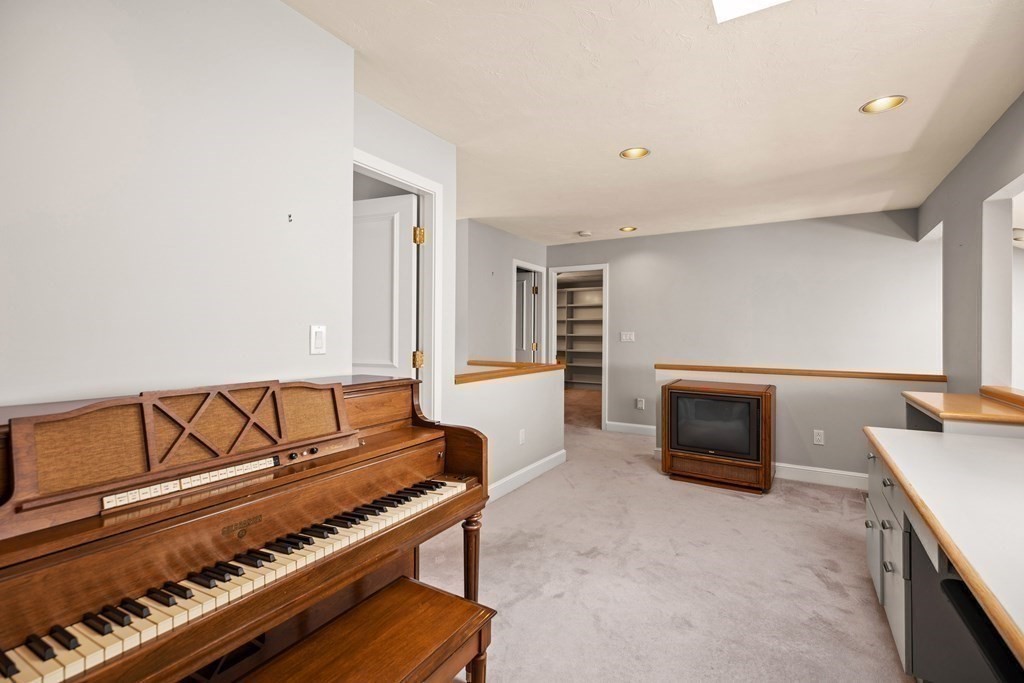 7 Wainwright Road, Unit 88 Winchester, MA 01890 - Photo 26 of 36