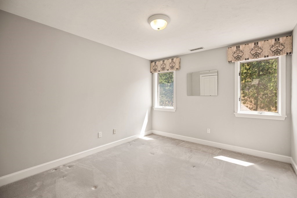 7 Wainwright Road, Unit 88 Winchester, MA 01890 - Photo 27 of 36