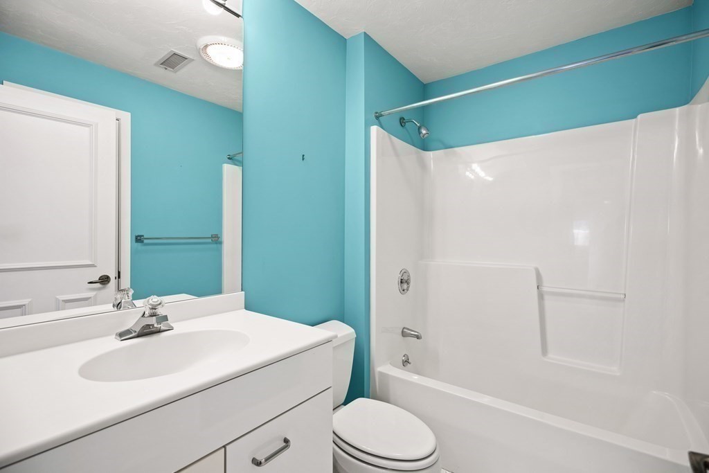 7 Wainwright Road, Unit 88 Winchester, MA 01890 - Photo 31 of 36