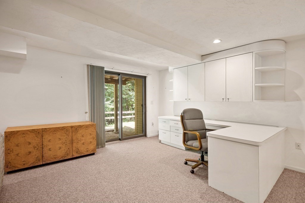 7 Wainwright Road, Unit 88 Winchester, MA 01890 - Photo 32 of 36