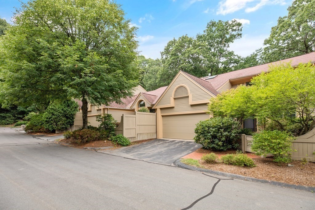 7 Wainwright Road, Unit 88 Winchester, MA 01890 - Photo 35 of 36