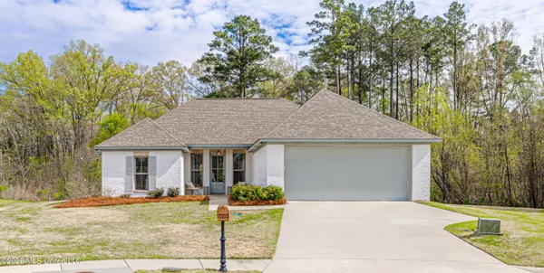 $305,000 | 146 Woodburn Way, Pearl, MS 39208