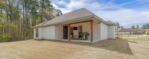 $305,000 | 146 Woodburn Way, Pearl, MS 39208