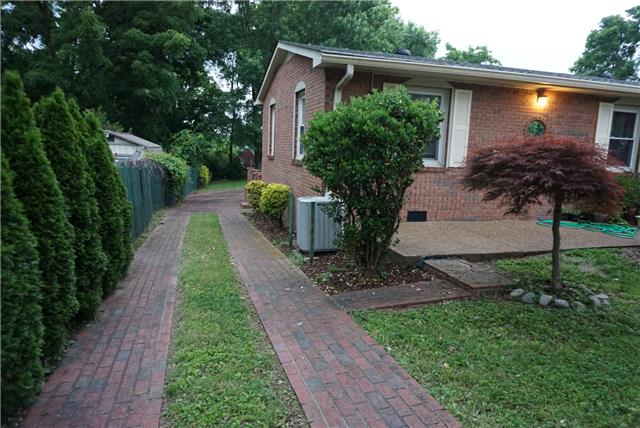 1719 Hanover Road Nashville, TN 37216 - Photo 2 of 19 Gallery Image 2